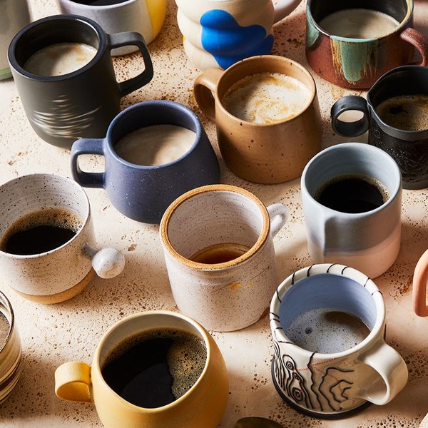 What are the different types of ceramic coffee mug handles?